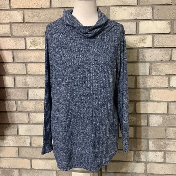 3for$20 sweater medium - Picture 1 of 4